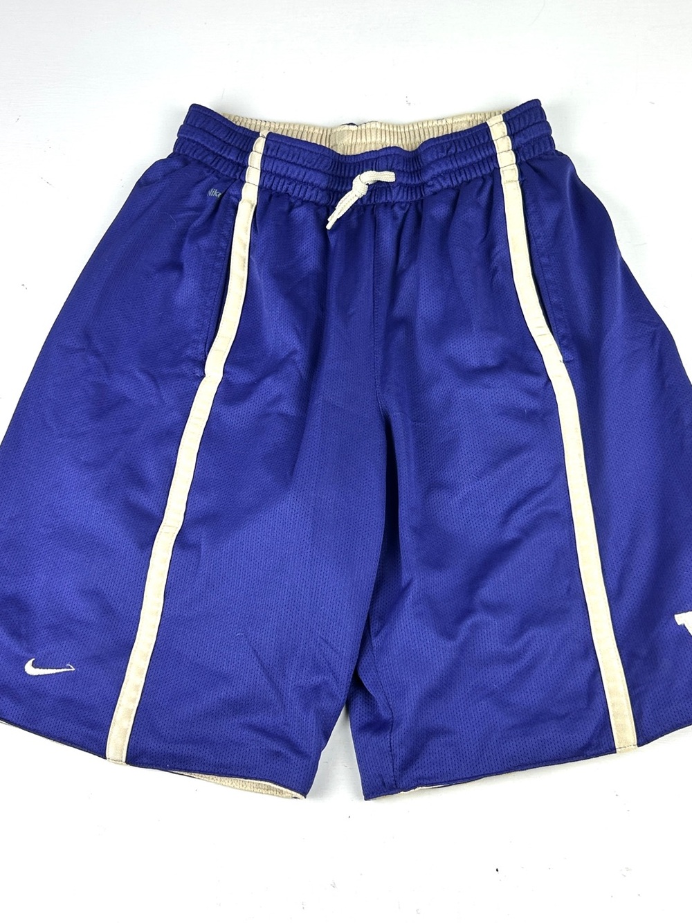 VTG Y2K Nike Washington Huskies Shorts Men’s Small Purple NCAA Basketball Baggy
